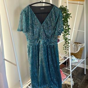 BloomChic size 14/16 blue sparkly dress